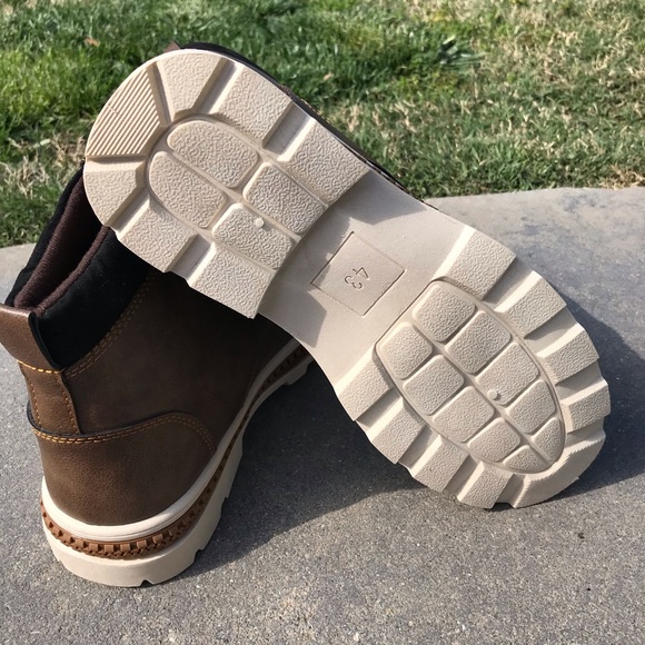 Men’s Brown Boots - Picture 5 of 7